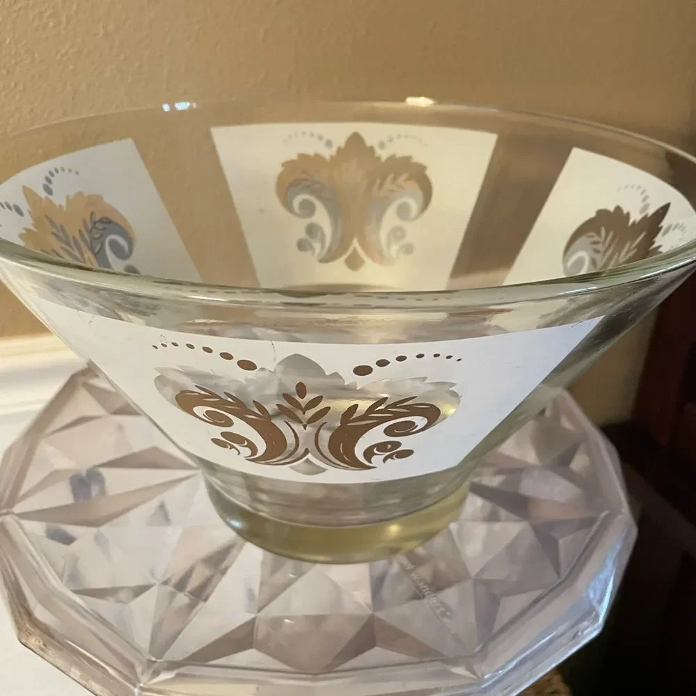 Anchor Hocking Fleur De Lis Bowl Large Vintage